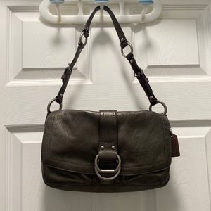 Early 2000’s leather Coach Chelsea Pebble purse in metallic bronze silver
